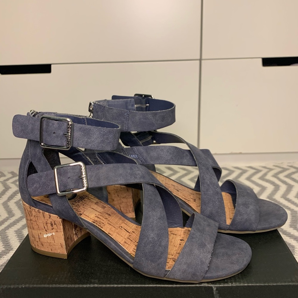 Guess Sandals - Picture 3 of 6